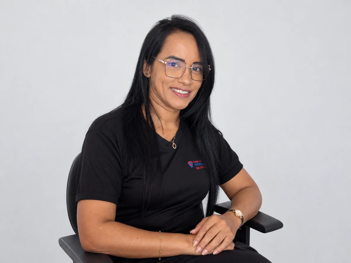 Erciane, da equipe de atendimento da Casa do Vidraceiro