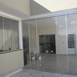 Janelas e Portas em Vidro Temperado